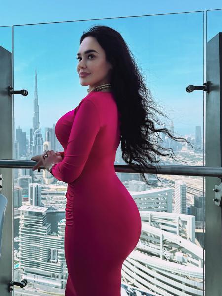 Model Photo Placeholder