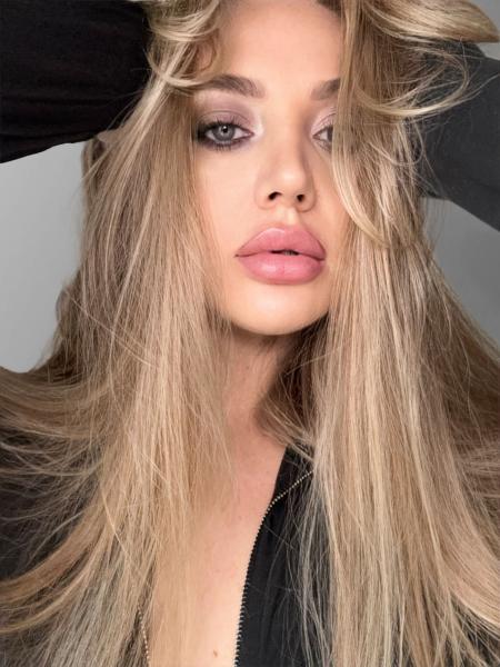 Model Photo Placeholder