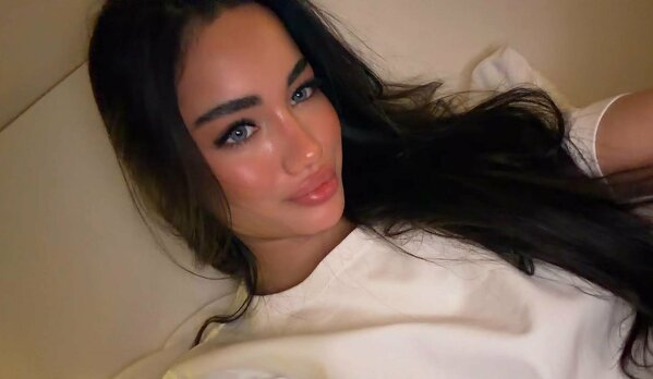 Model Photo Placeholder